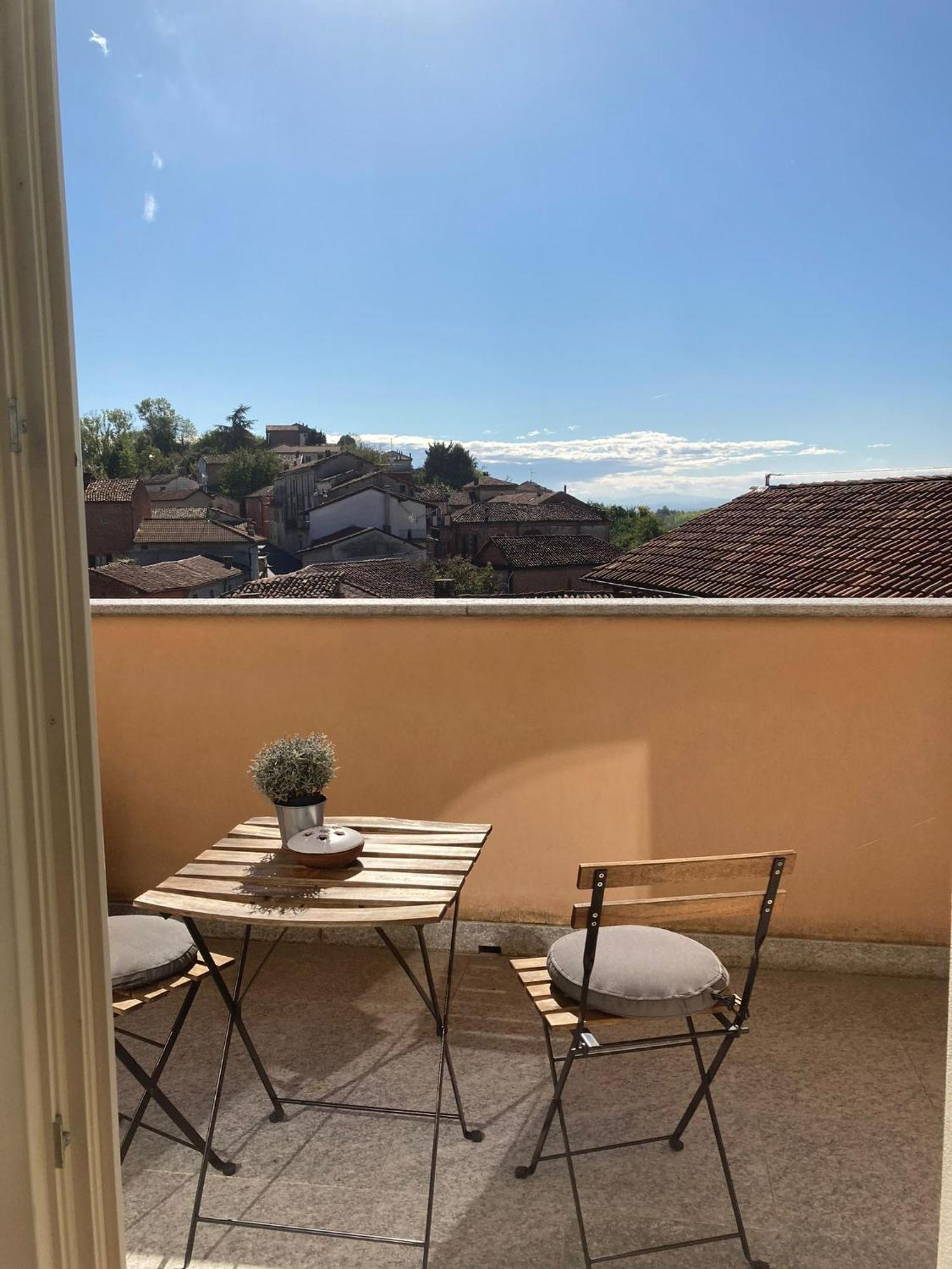 I Grappoli Divini Bed & Breakfast Viarigi Exterior photo